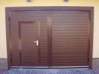 Распашные гаражные ворота из сэндвич-панели