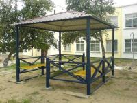 Красивая кованая беседка